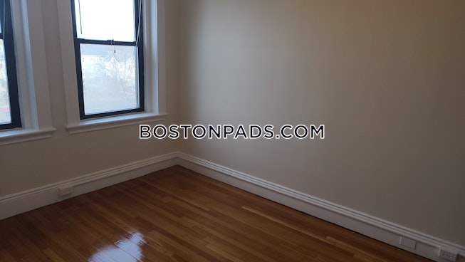 Malden - $2,600+ /mo
