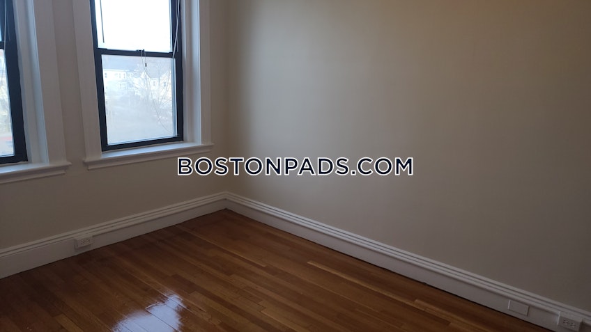 Malden - $2,600+ /month