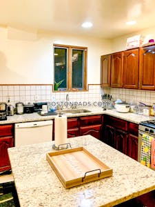 Roxbury 4 Beds 2 Baths Boston - $4,200