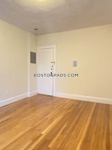 Boston - 1 Beds, 1 Baths