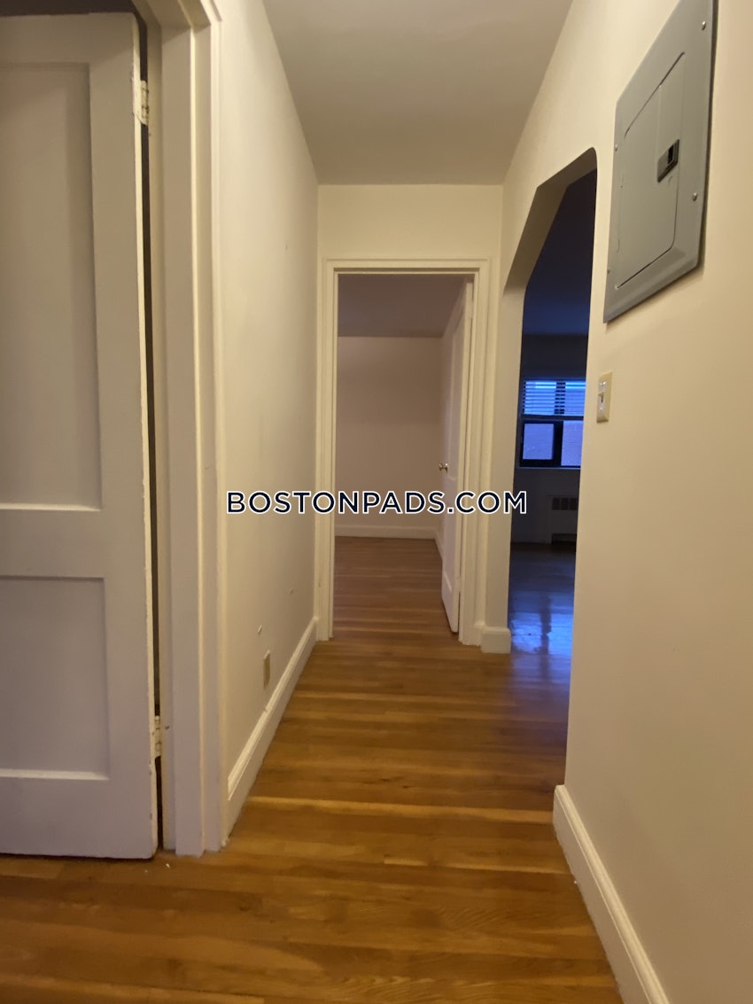 BROOKLINE- COOLIDGE CORNER - 2 Beds, 1 Bath - Image 6