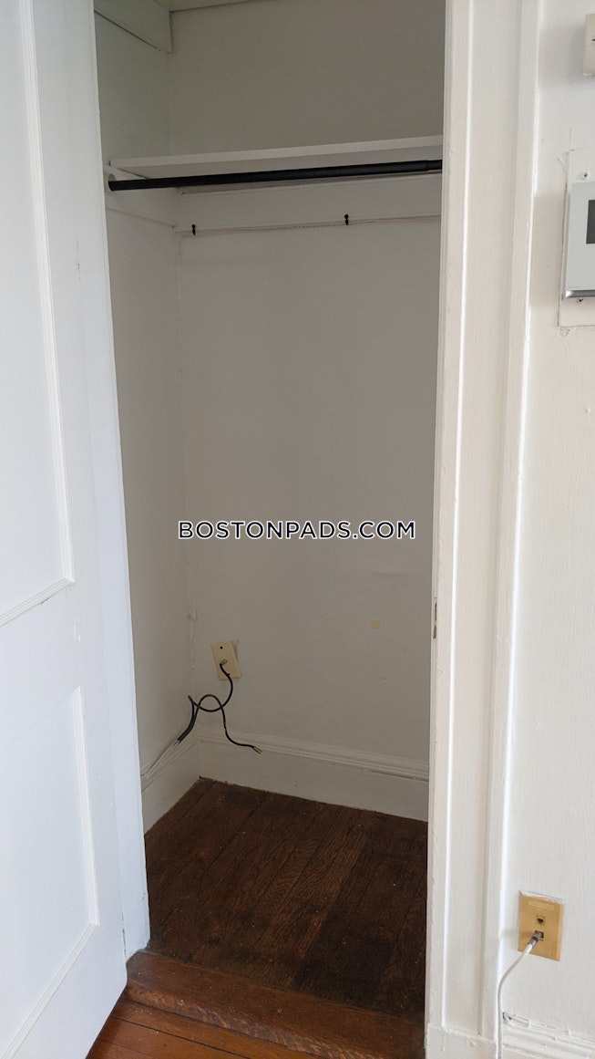 Boston - $2,350+ /mo