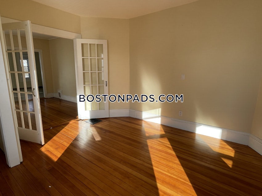 MEDFORD - MAGOUN SQUARE - 2 Beds, 1 Bath - Image 5