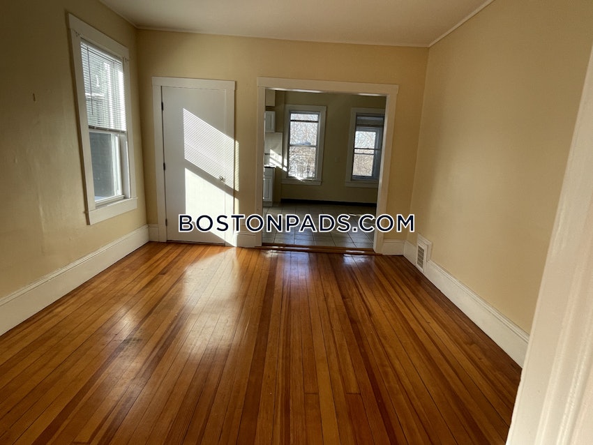 MEDFORD - MAGOUN SQUARE - 2 Beds, 1 Bath - Image 3