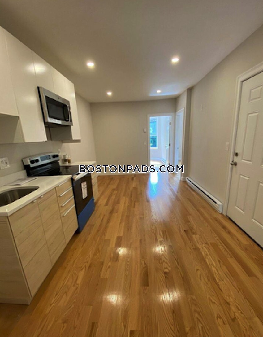 BOSTON - NORTHEASTERN/SYMPHONY - 4 Beds, 1 Bath - Image 1