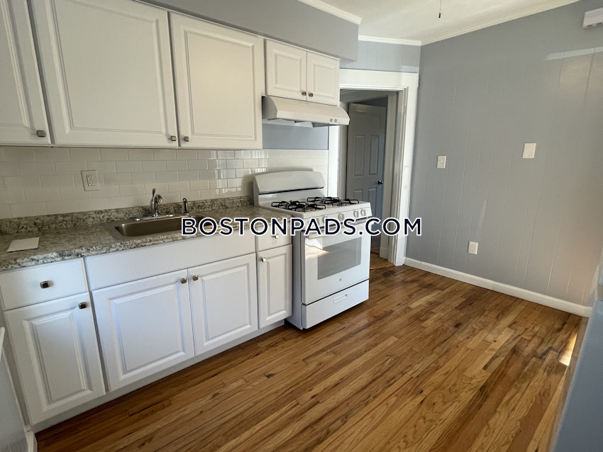 MEDFORD - TUFTS - 2 Beds, 1 Bath - Image 1