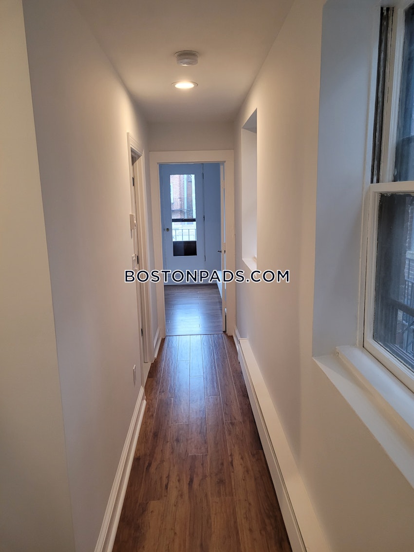 BOSTON - NORTH END - 3 Beds, 1 Bath - Image 6