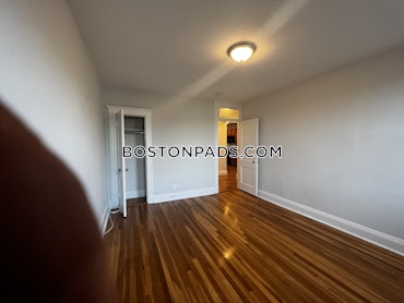 Boston - 2 Beds, 2 Baths