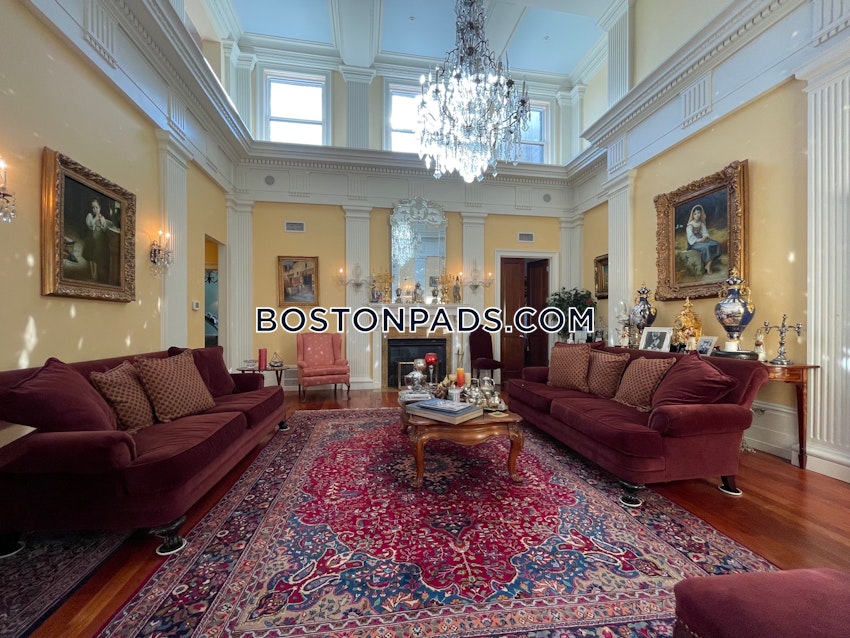 BOSTON - BACK BAY - 3 Beds, 5 Baths - Image 1
