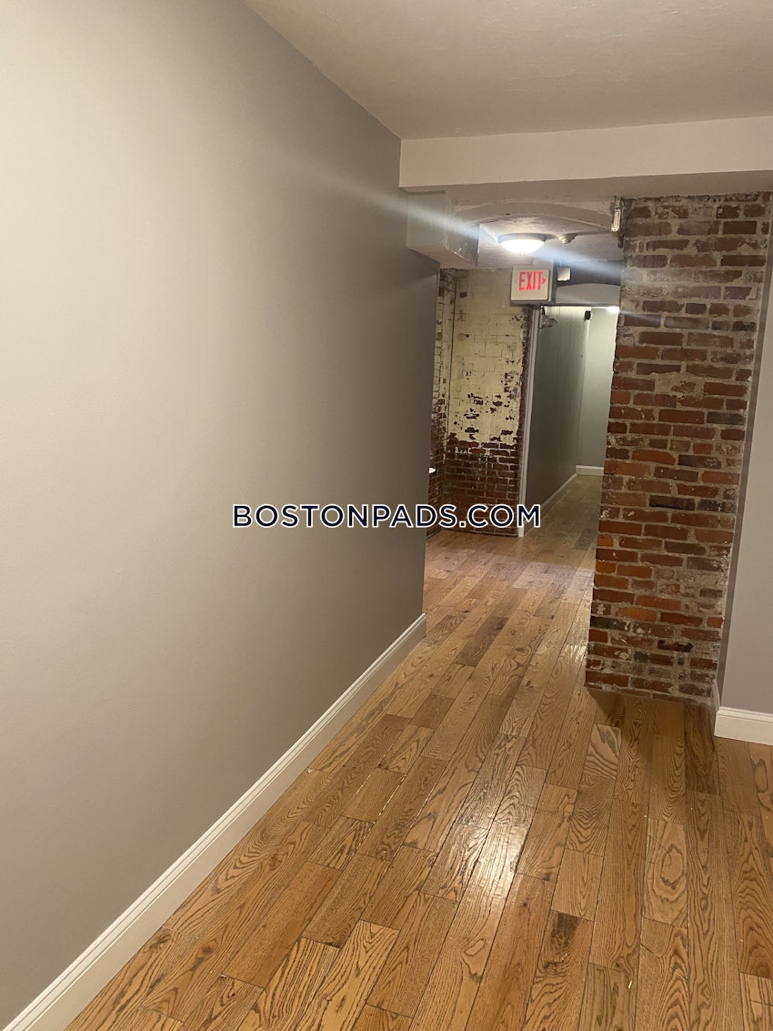 BOSTON - NORTH END - 4 Beds, 2 Baths - Image 13