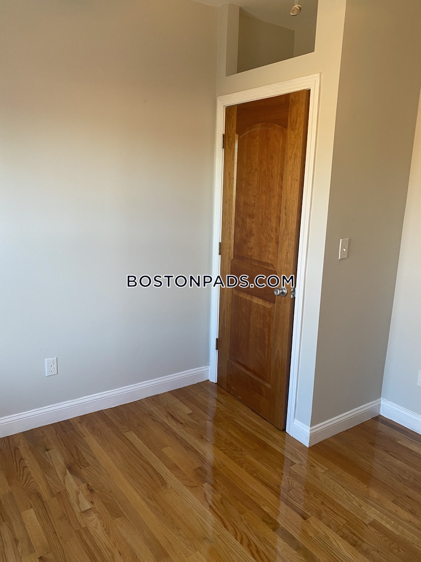 BOSTON - NORTH END - 4 Beds, 2 Baths - Image 23