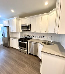 East Boston Modern 3 bed 1 bath available 3/1 on Cottage St in East Boston! Boston - $3,250 No Fee