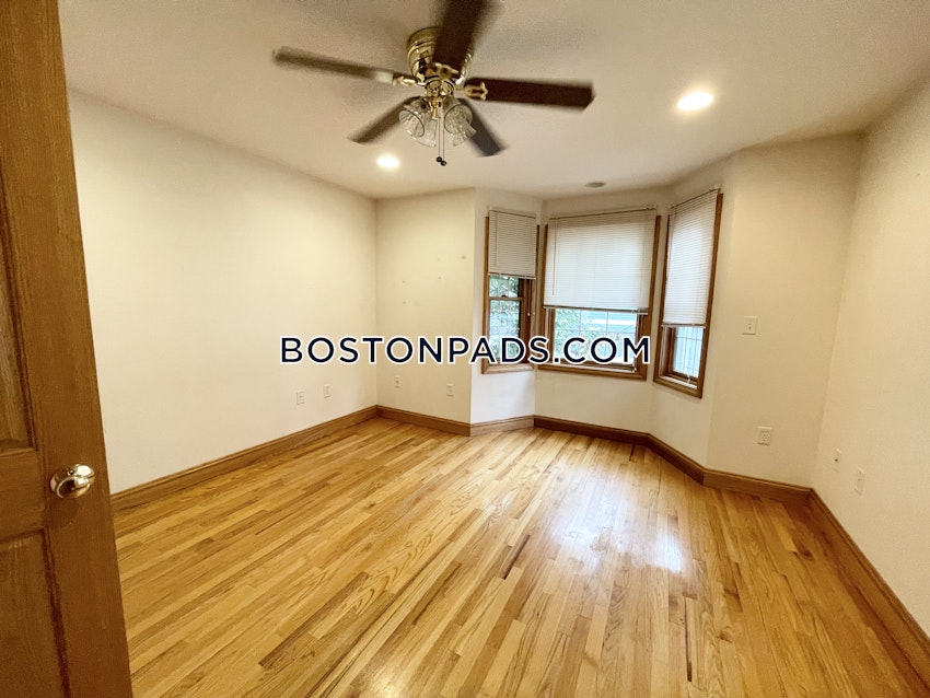 BOSTON - SOUTH BOSTON - WEST SIDE - 2 Beds, 2.5 Baths - Image 8