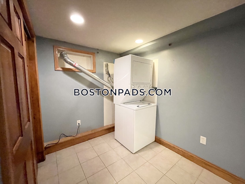 BOSTON - SOUTH BOSTON - WEST SIDE - 3 Beds, 2.5 Baths - Image 10