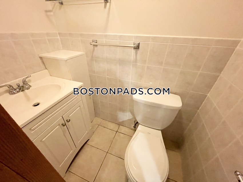 BOSTON - SOUTH BOSTON - WEST SIDE - 3 Beds, 2.5 Baths - Image 17