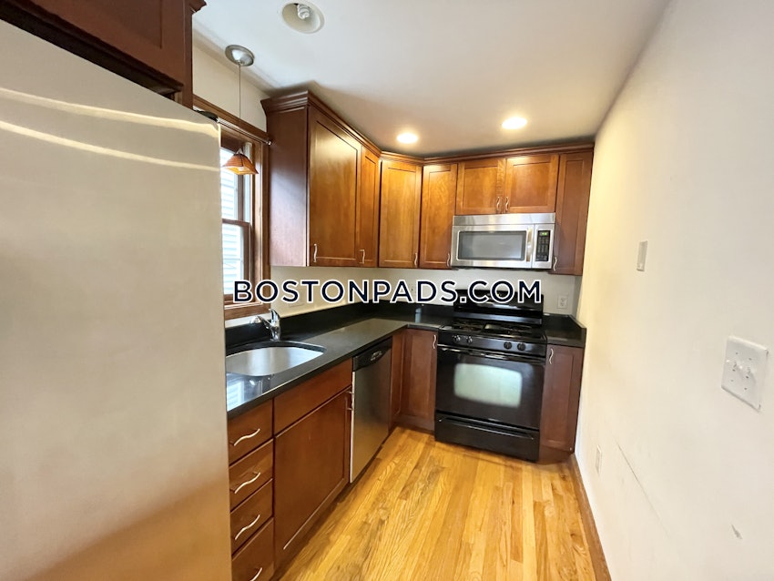 BOSTON - SOUTH BOSTON - WEST SIDE - 3 Beds, 2.5 Baths - Image 5