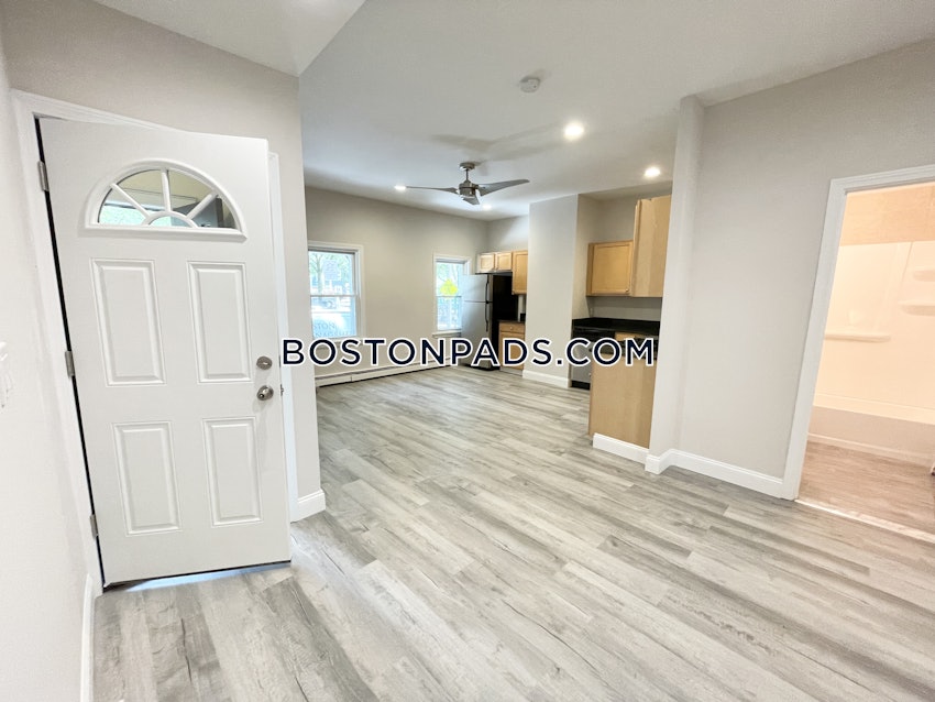 BOSTON - SOUTH BOSTON - WEST SIDE - 4 Beds, 2 Baths - Image 4