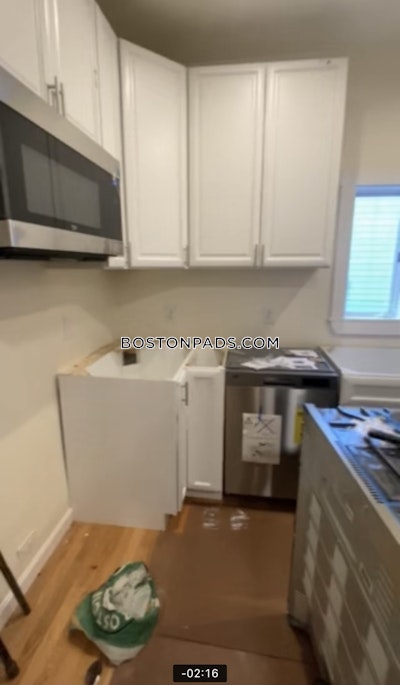 South Boston 2 Bed 1 Bath BOSTON Boston - $3,500 No Fee