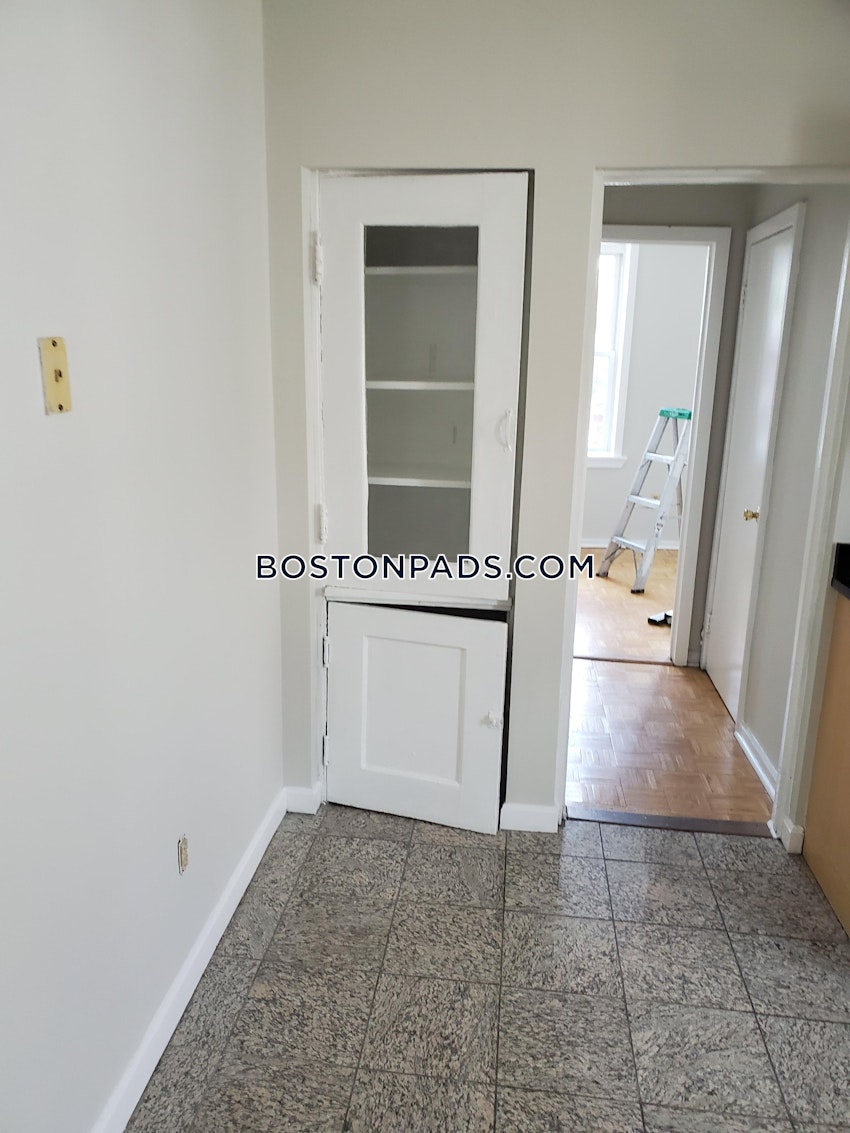 BOSTON - NORTH END - 2 Beds, 1 Bath - Image 18