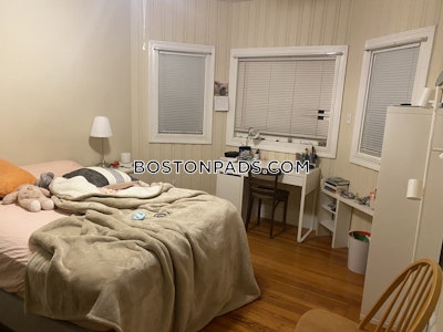 Medford 3 Bed 1 Bath MEDFORD  Tufts - $3,750 No Fee