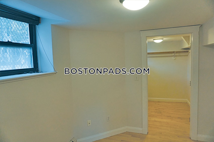 CAMBRIDGE - CENTRAL SQUARE/CAMBRIDGEPORT - 3 Beds, 2 Baths - Image 1