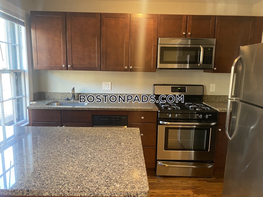 BOSTON - BAY VILLAGE - 1 Bed, 1 Bath - Image 11