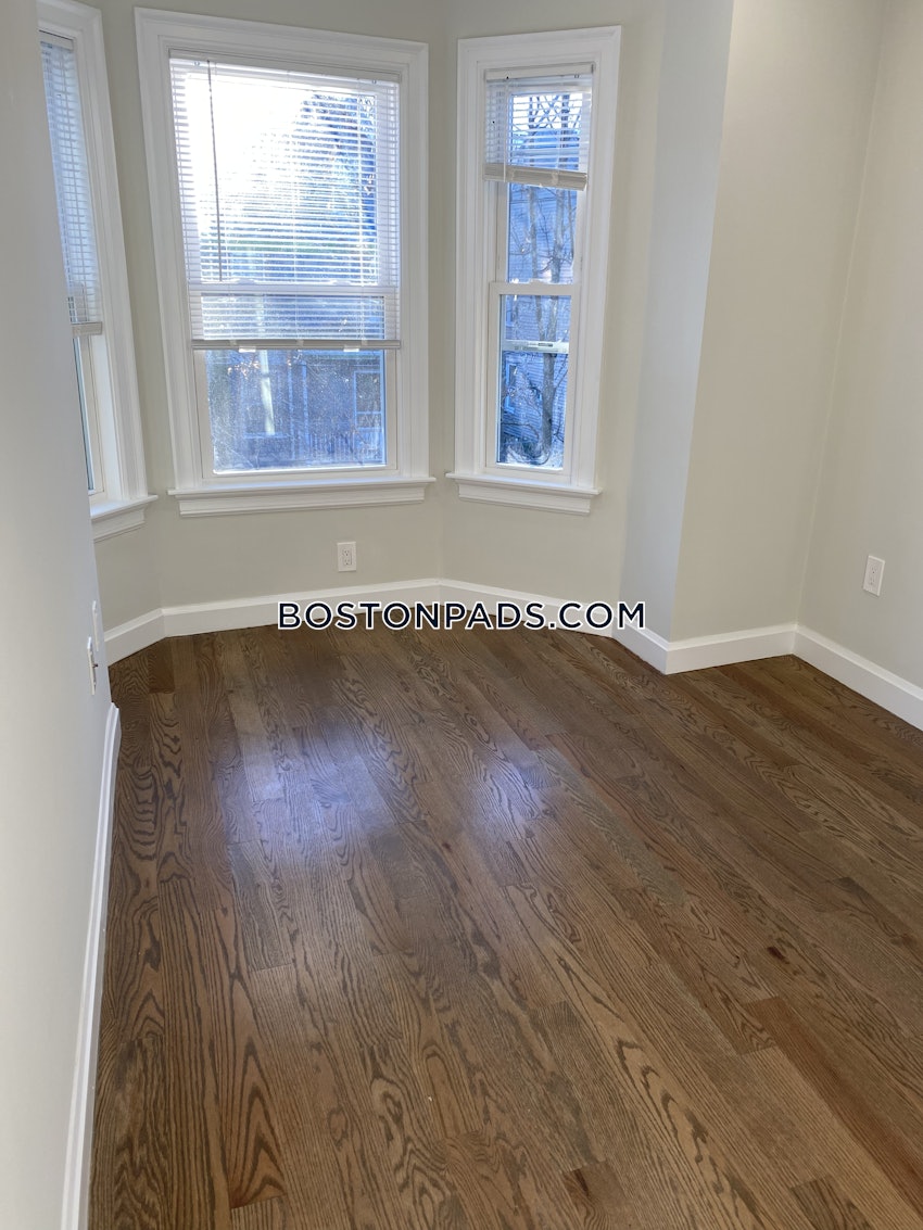 BOSTON - JAMAICA PLAIN - JACKSON SQUARE - 1 Bed, 1 Bath - Image 8