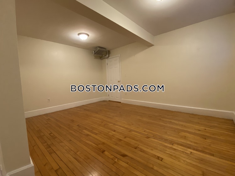 Centre St., Cambridge