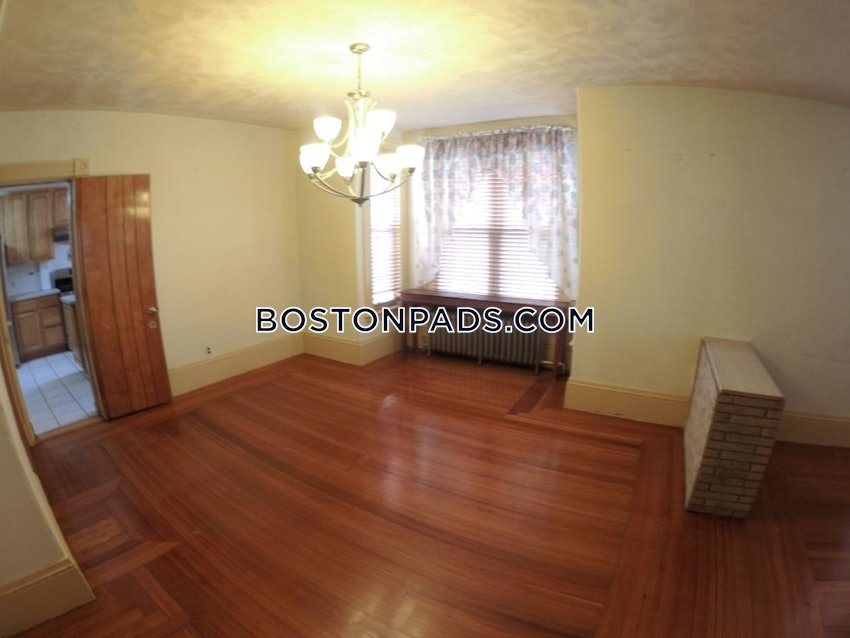 BOSTON - ALLSTON - 4 Beds, 2 Baths - Image 9