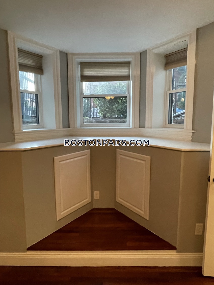 Boston - $7,200+ /month