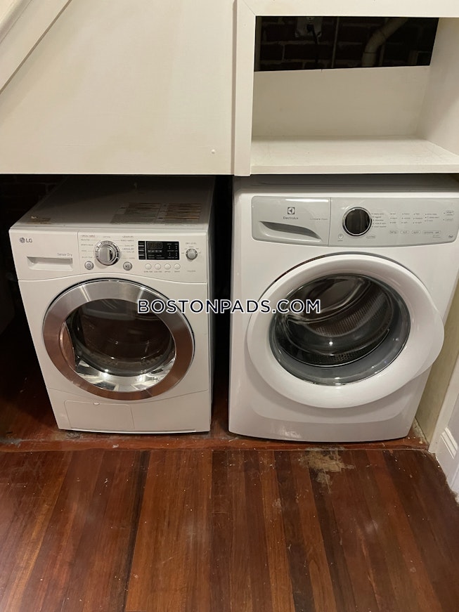 Boston - $7,200+ /mo