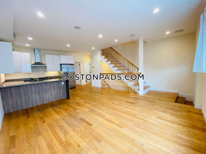 BOSTON - SOUTH BOSTON - ANDREW SQUARE - 6 Beds, 2.5 Baths - Image 12