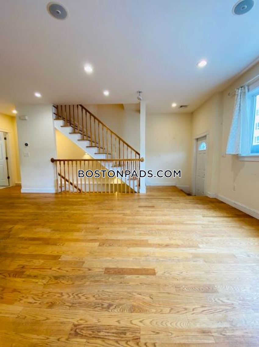 BOSTON - SOUTH BOSTON - ANDREW SQUARE - 6 Beds, 2.5 Baths - Image 22