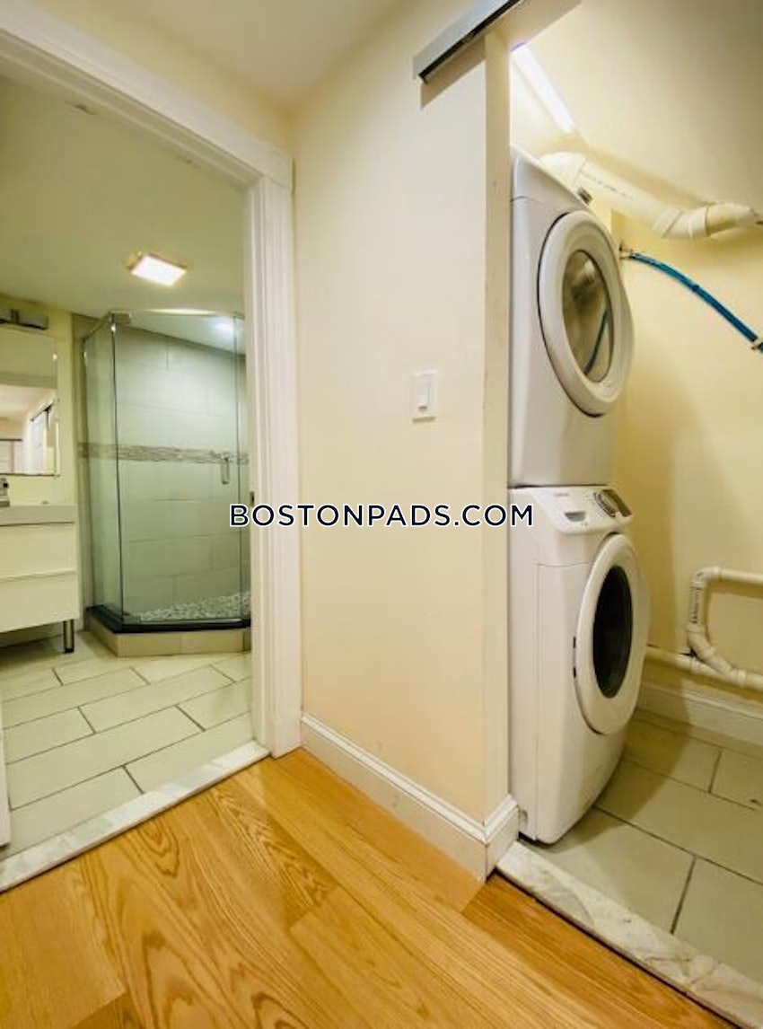 BOSTON - SOUTH BOSTON - ANDREW SQUARE - 6 Beds, 2.5 Baths - Image 4