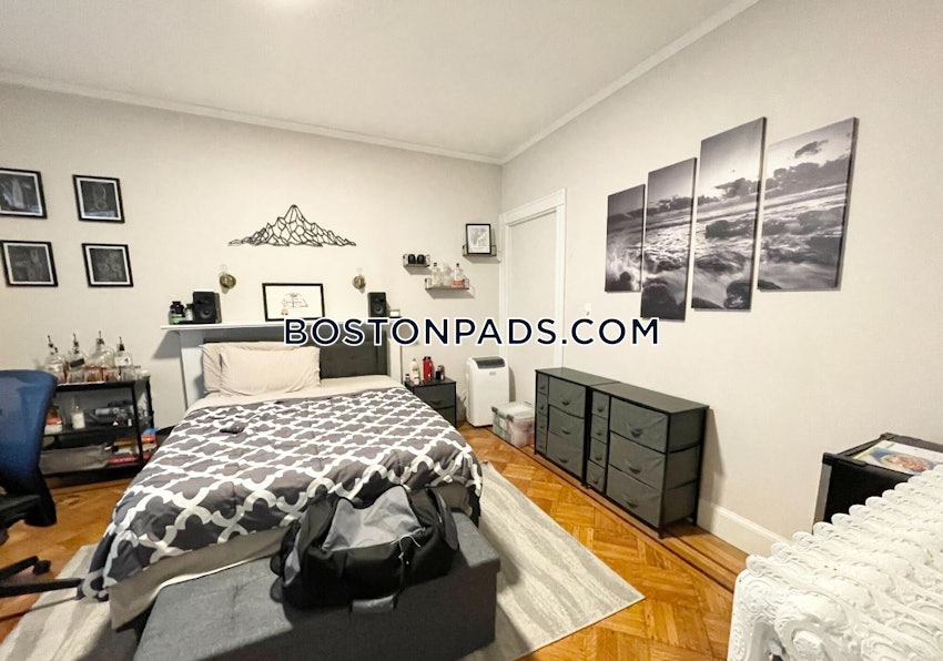 BOSTON - MISSION HILL - 5 Beds, 2 Baths - Image 4