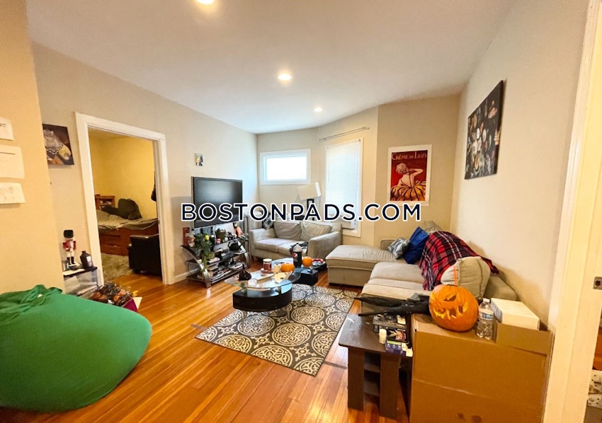 BOSTON - DORCHESTER - SAVIN HILL - 4 Beds, 1 Bath - Image 3