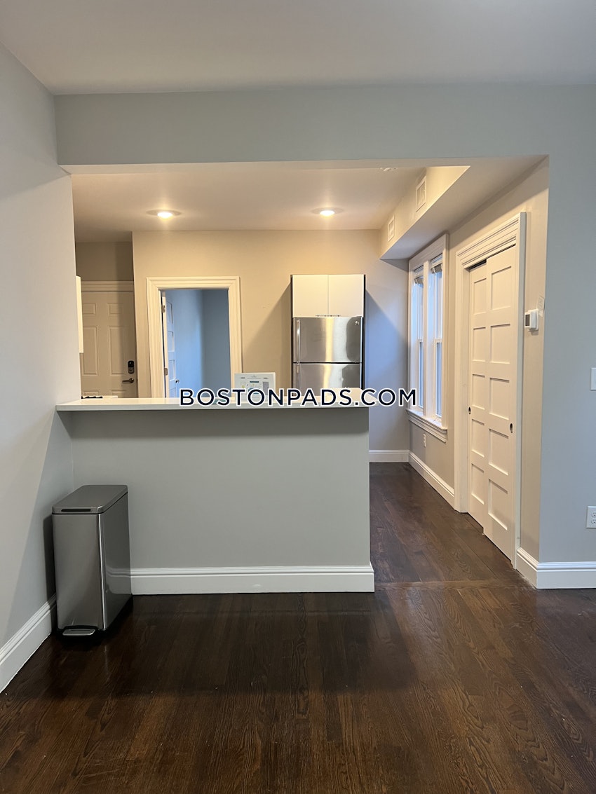 CAMBRIDGE - INMAN SQUARE - 2 Beds, 1 Bath - Image 16