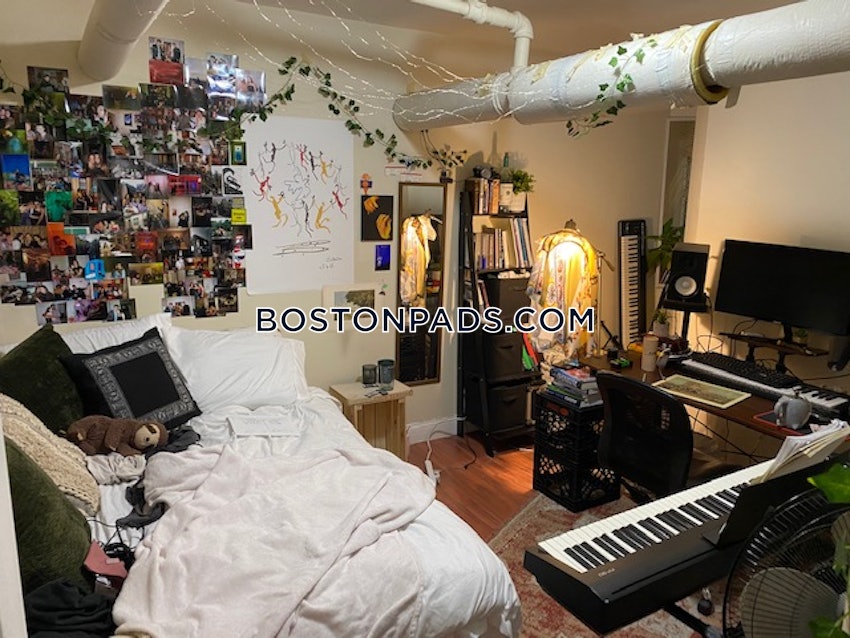 BOSTON - NORTHEASTERN/SYMPHONY - 3 Beds, 1 Bath - Image 1