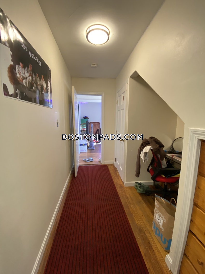 BOSTON - ALLSTON - 6 Beds, 2 Baths - Image 8