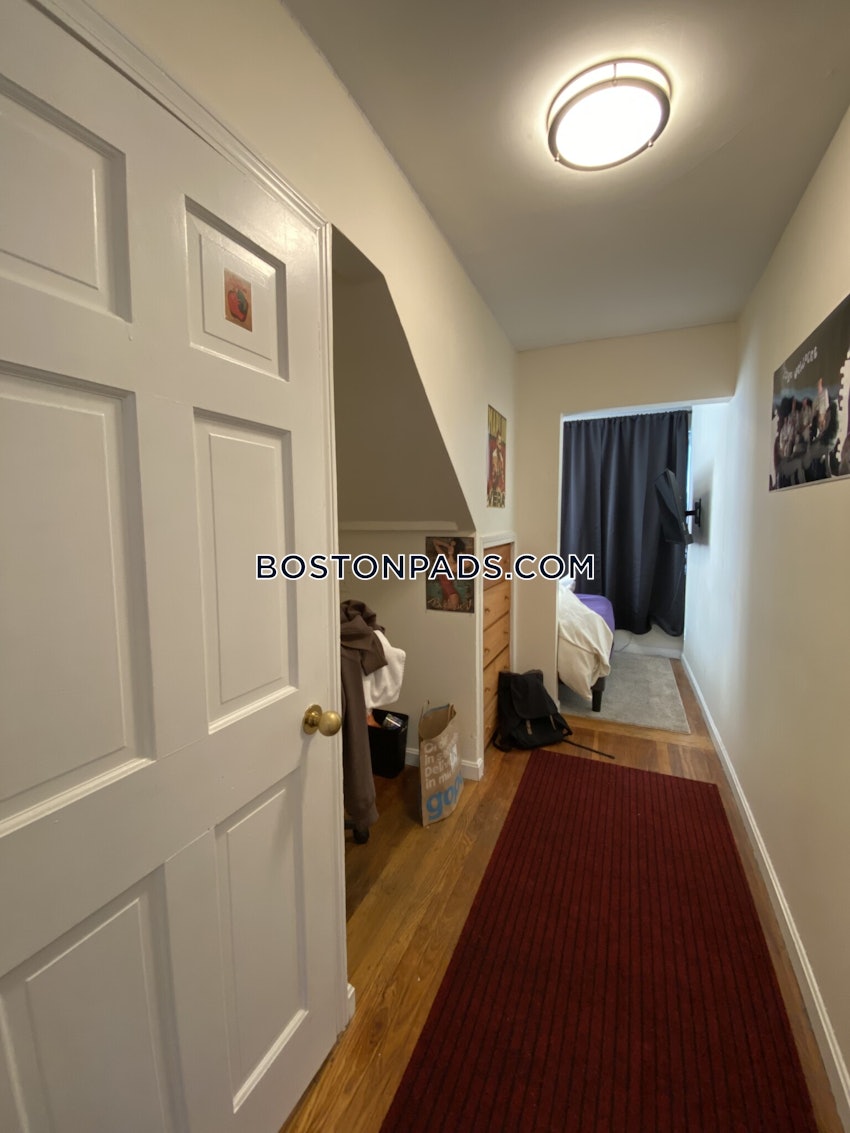 BOSTON - ALLSTON - 6 Beds, 2 Baths - Image 7