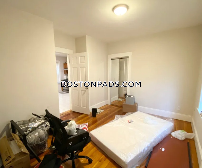 BOSTON - DORCHESTER - SAVIN HILL - 4 Beds, 1 Bath - Image 6