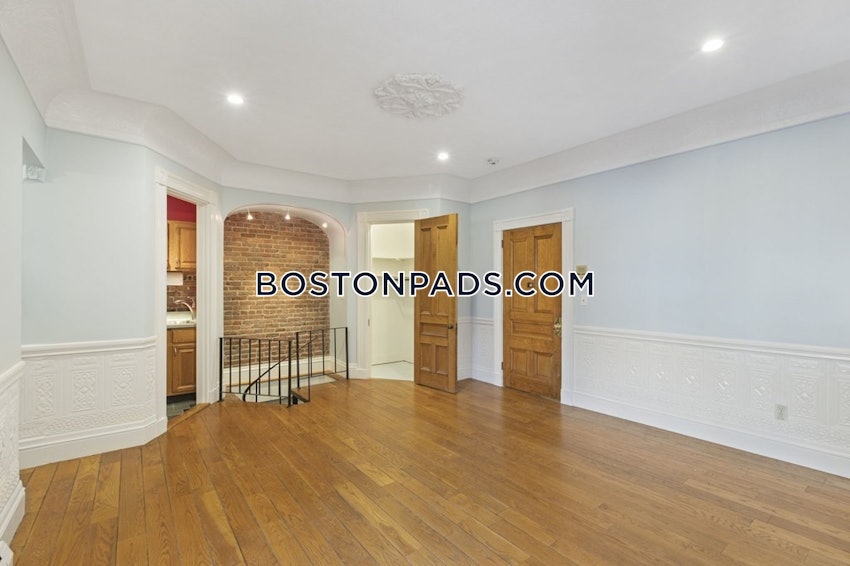 BOSTON - FENWAY/KENMORE - 2 Beds, 2 Baths - Image 9