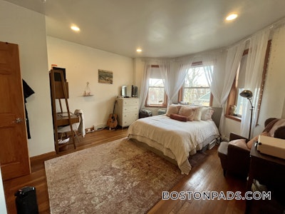 Brookline 6 Beds 2 Baths  Coolidge Corner - $7,500