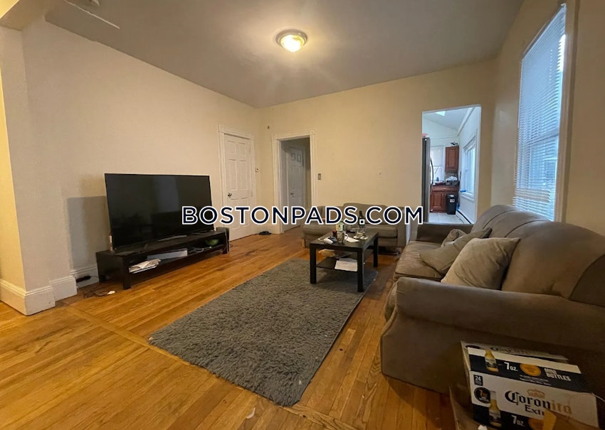 BOSTON - ALLSTON - 6 Beds, 3 Baths - Image 3