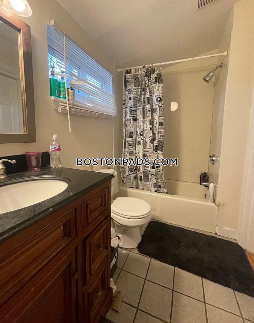 BOSTON - ALLSTON - 6 Beds, 3 Baths - Image 6