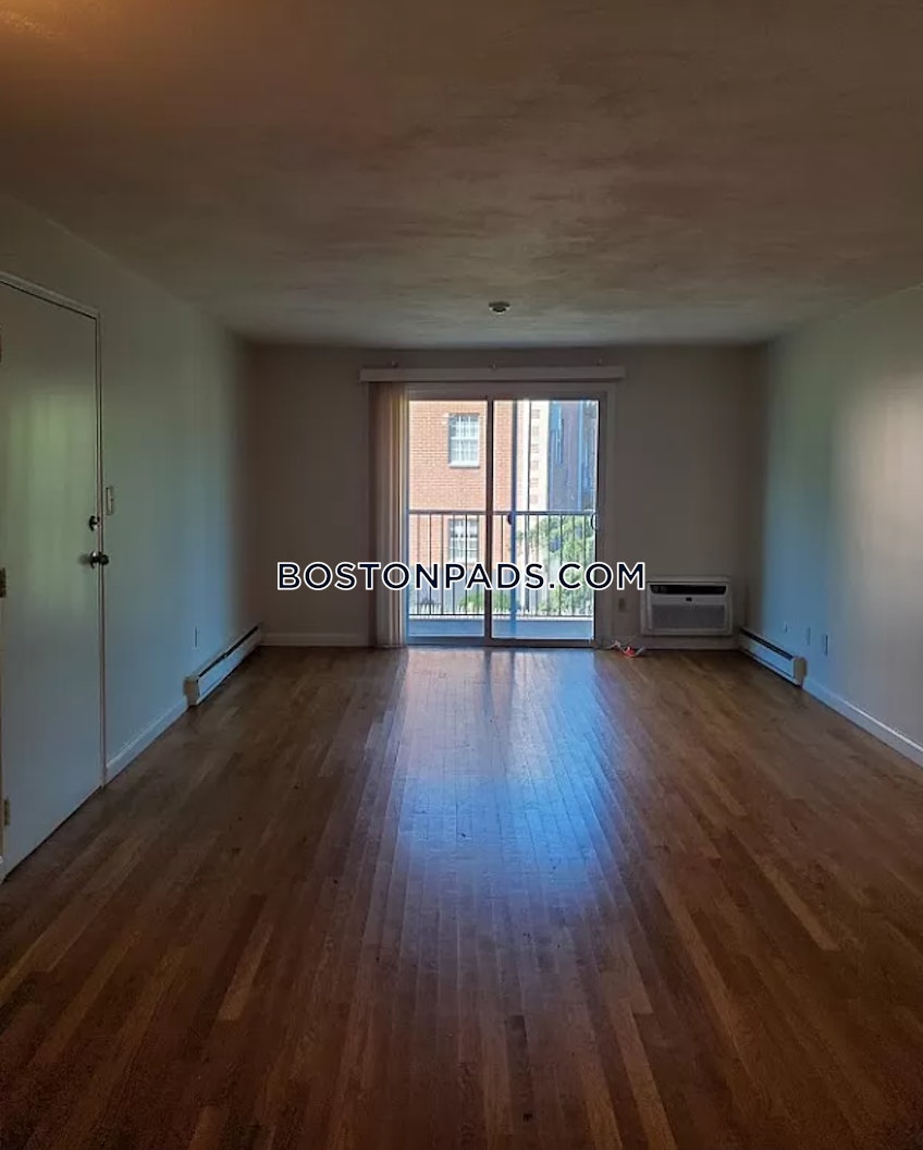 Quincy - $2,400+ /month