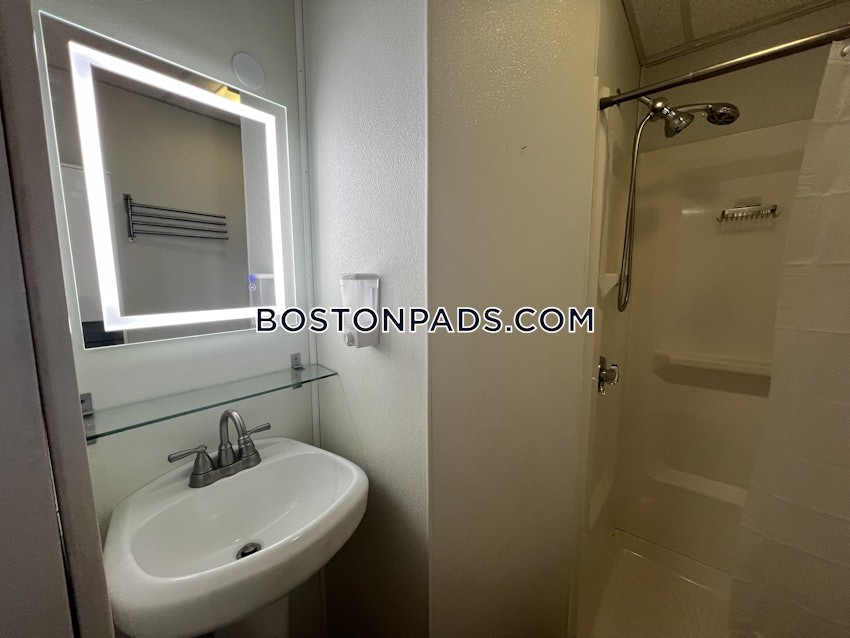 BOSTON - DORCHESTER/SOUTH BOSTON BORDER - 2 Beds, 1 Bath - Image 20