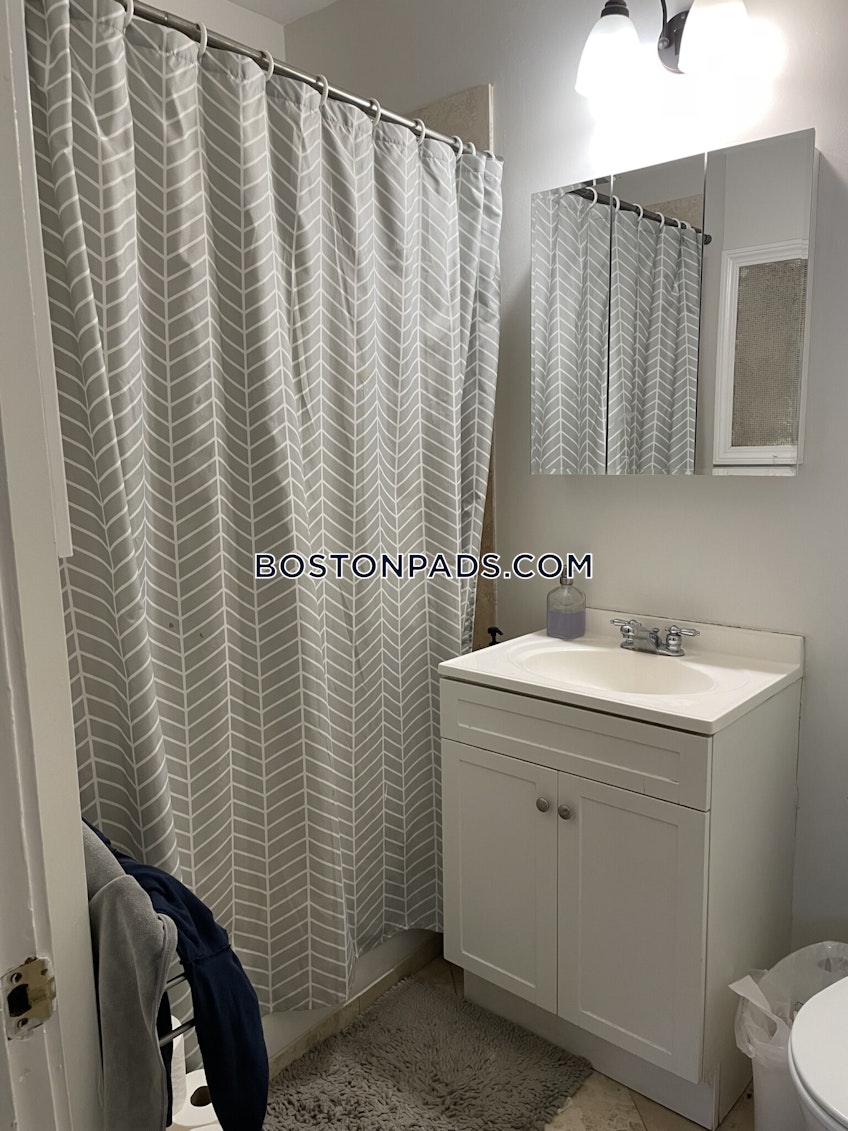 Boston - $2,925+ /month