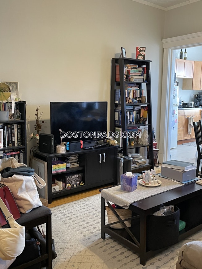 Boston - $2,925+ /mo