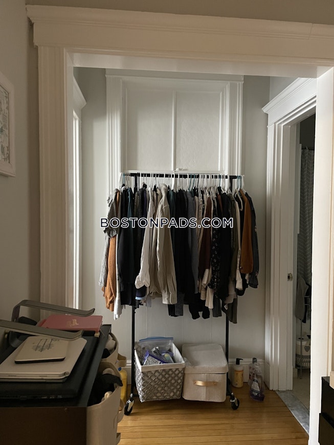 Boston - $2,925+ /mo